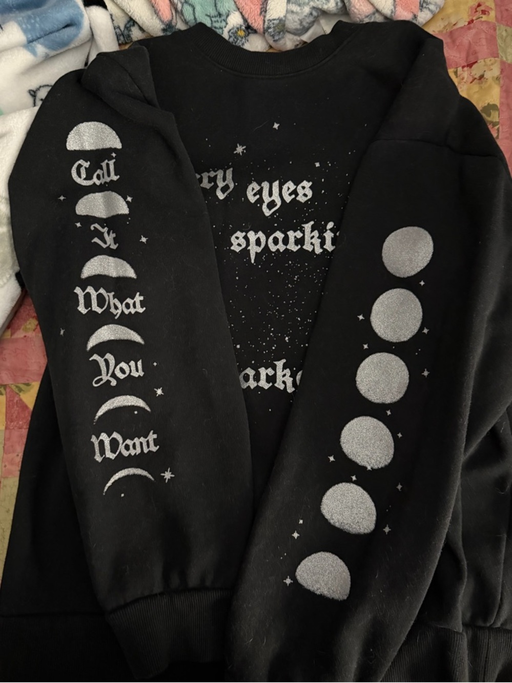 Taylor Swift Reputation Crewneck - Picture 2 of 4